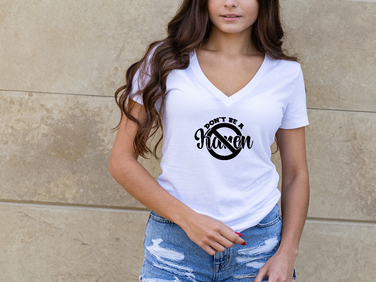 Don't Be A Karen - T-Shirt