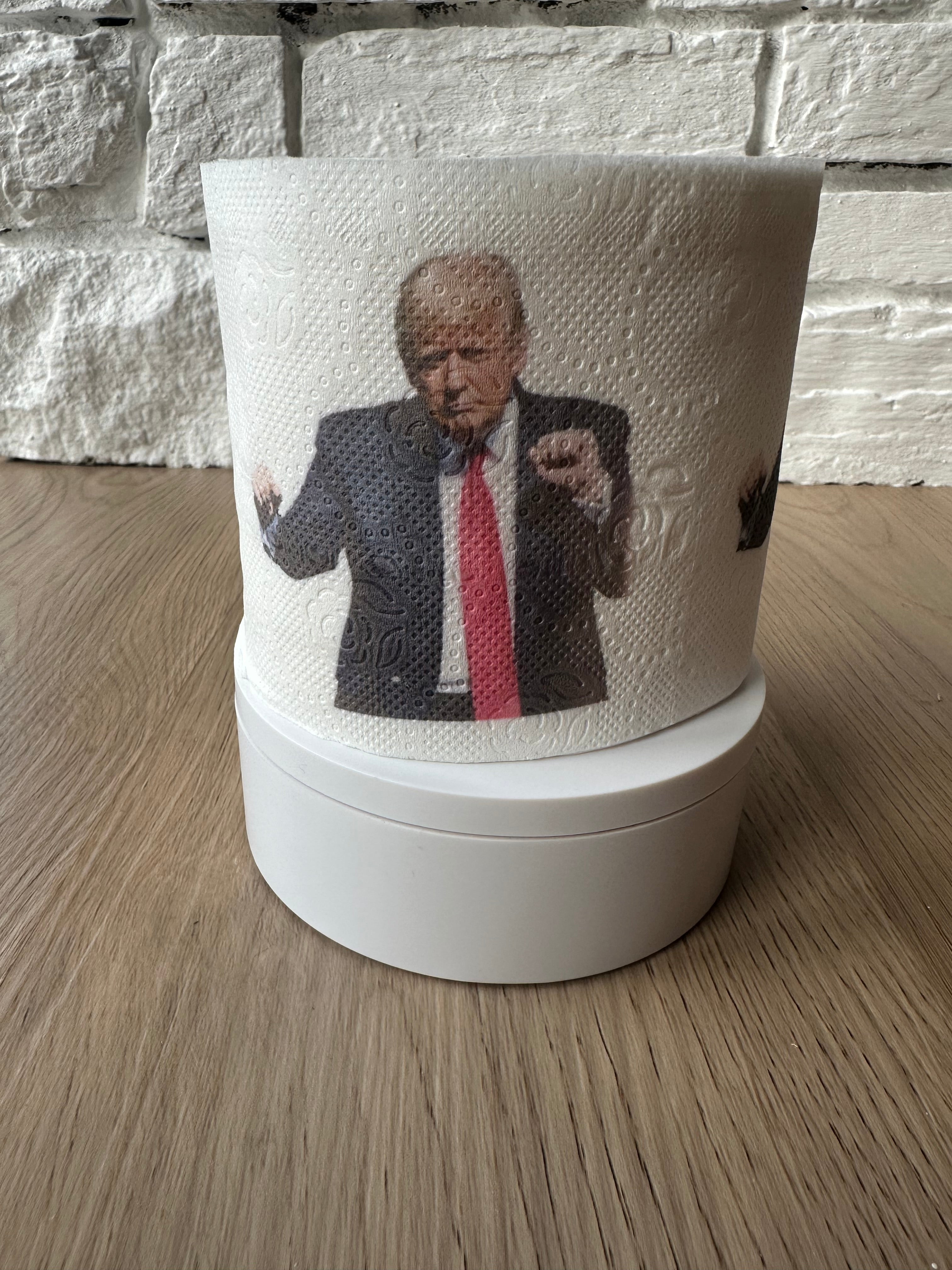 DONALD TRUMP DESIGN 2 TOILET PAPER